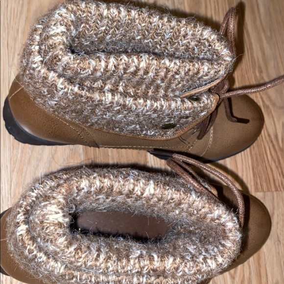 brown fall boots (jessica cline) - Picture 2 of 3